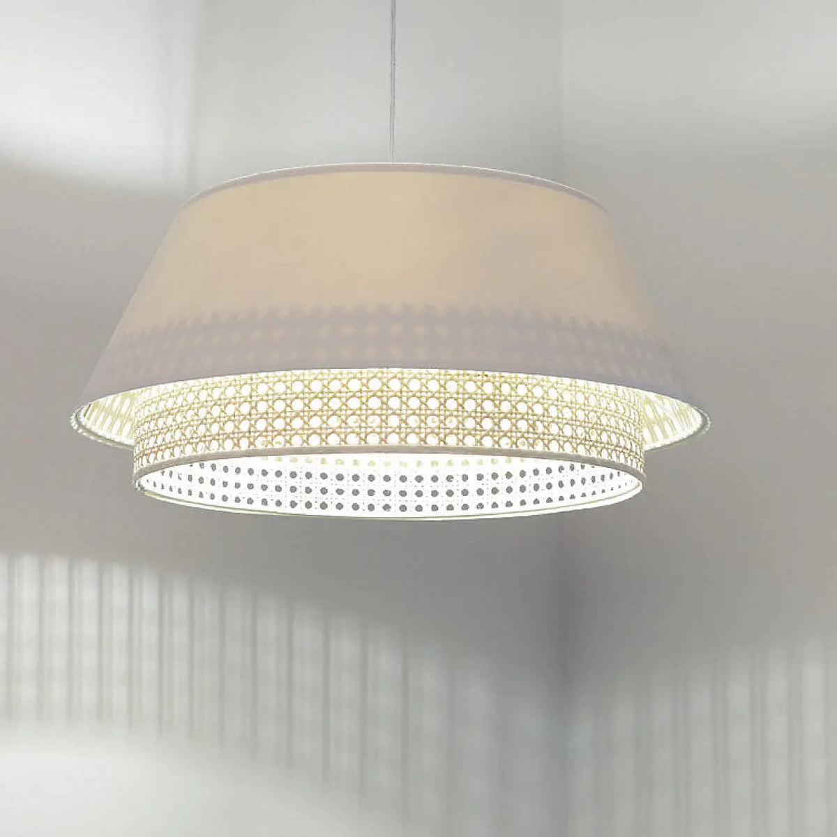 Suspension en tissu blanc et rotin, style naturel