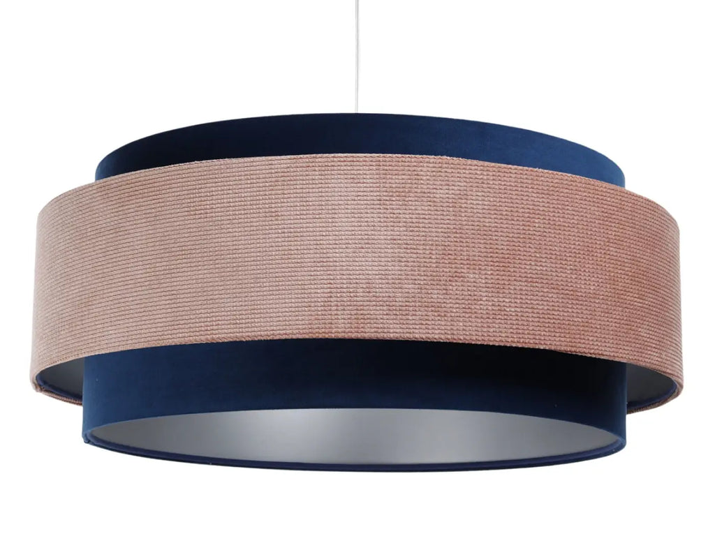 Suspension en tissu bleu marine et rose pâle, touches argentées