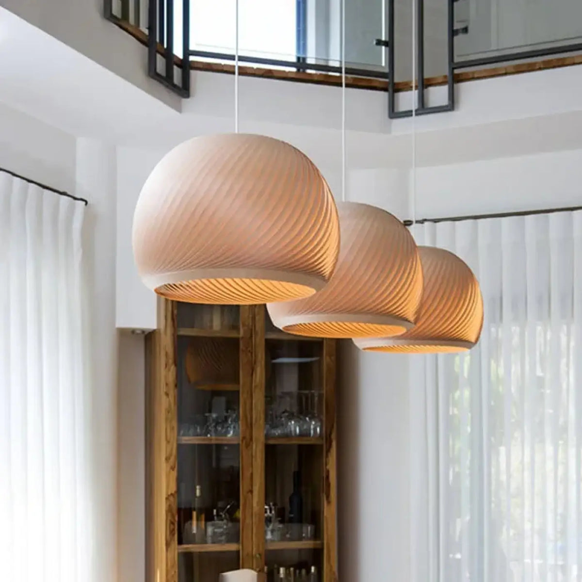 Suspension en bois clair ambiance cosy, trois modèles
