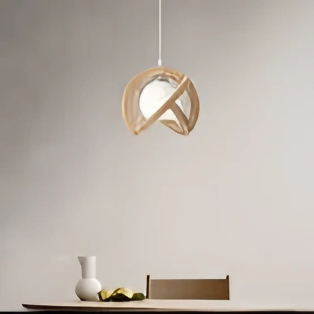 Suspension design d'inspiration tressée, beige ou marron, beige