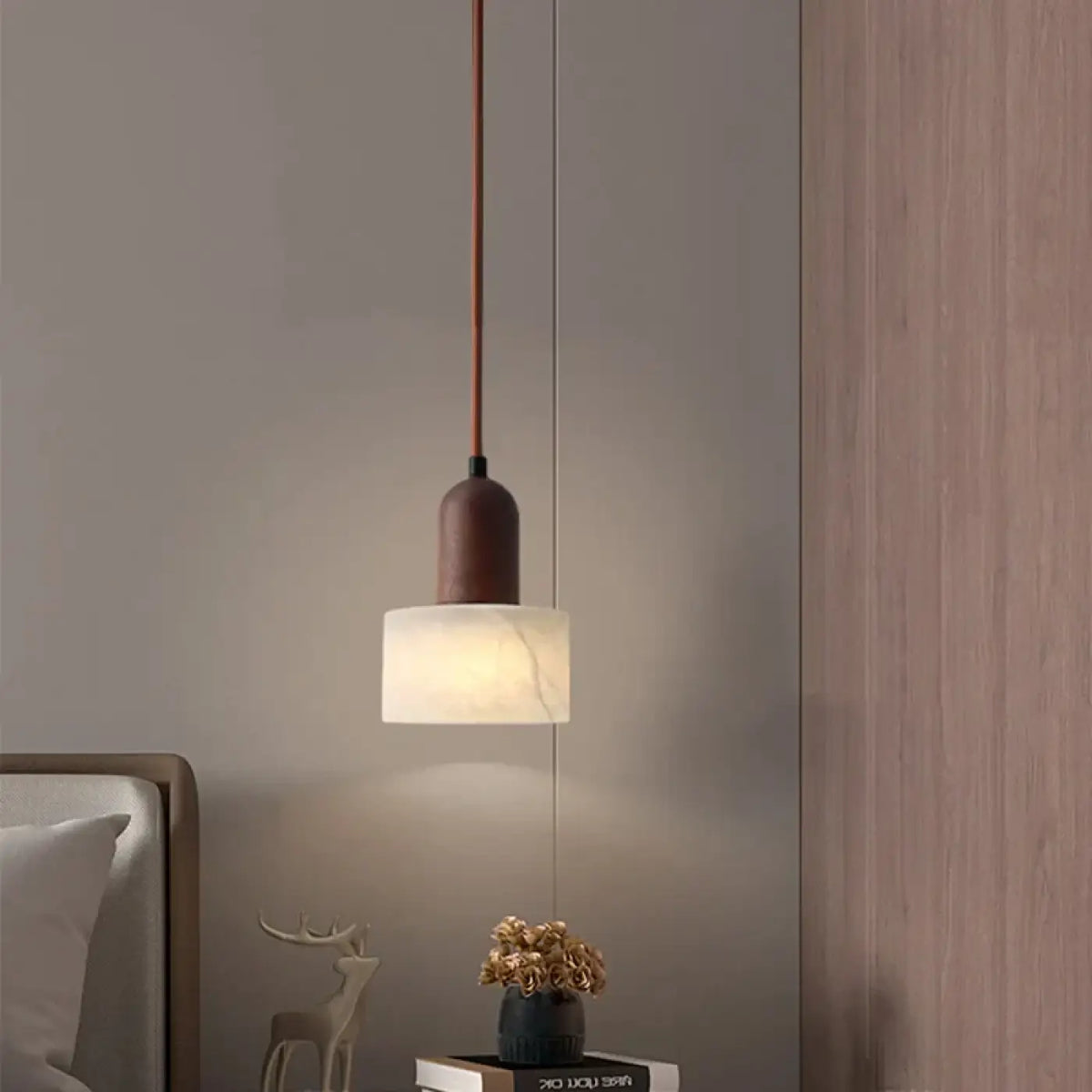 Suspension bois et marbre style scandinave, beige ou marron, marron