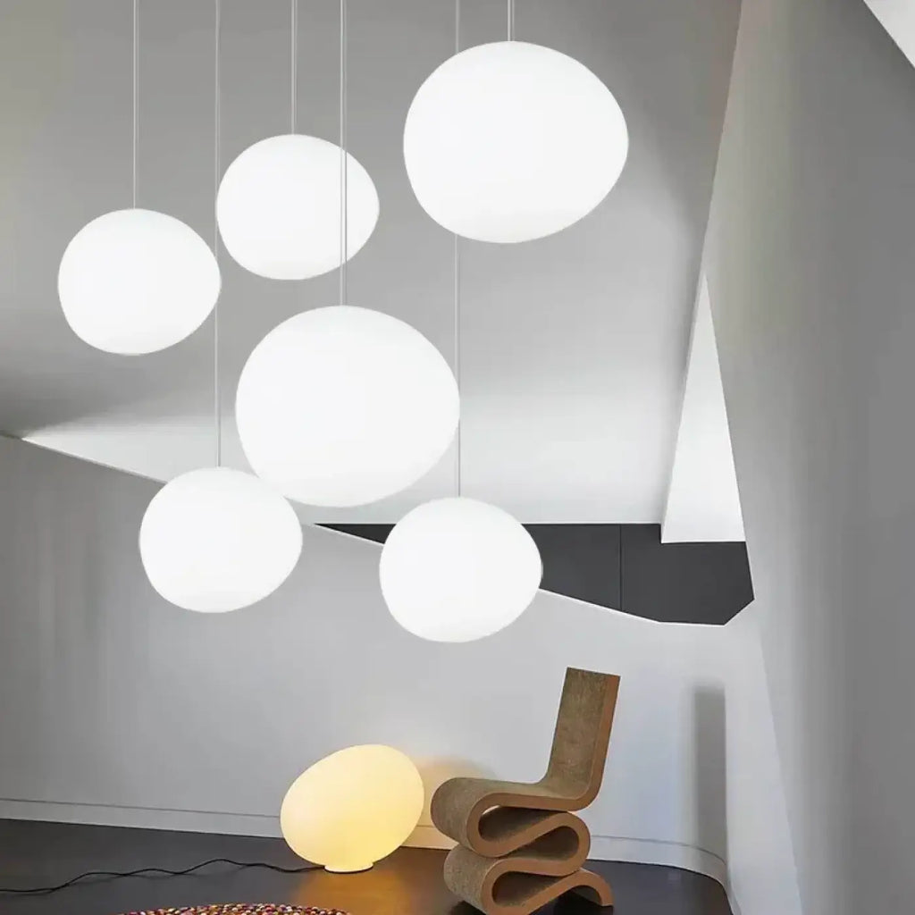 Suspension boule blanche LED, trois tailles S, M et L