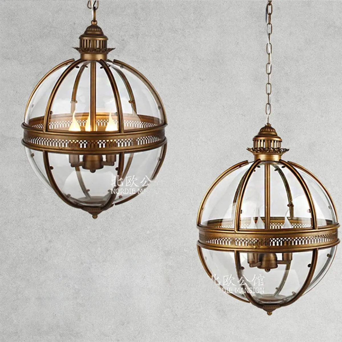 Suspension boule en verre et aluminium, noir mat ou doré