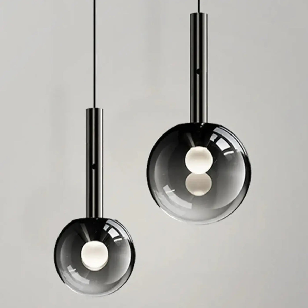 Suspension boule en verre fumé, tailles S ou M