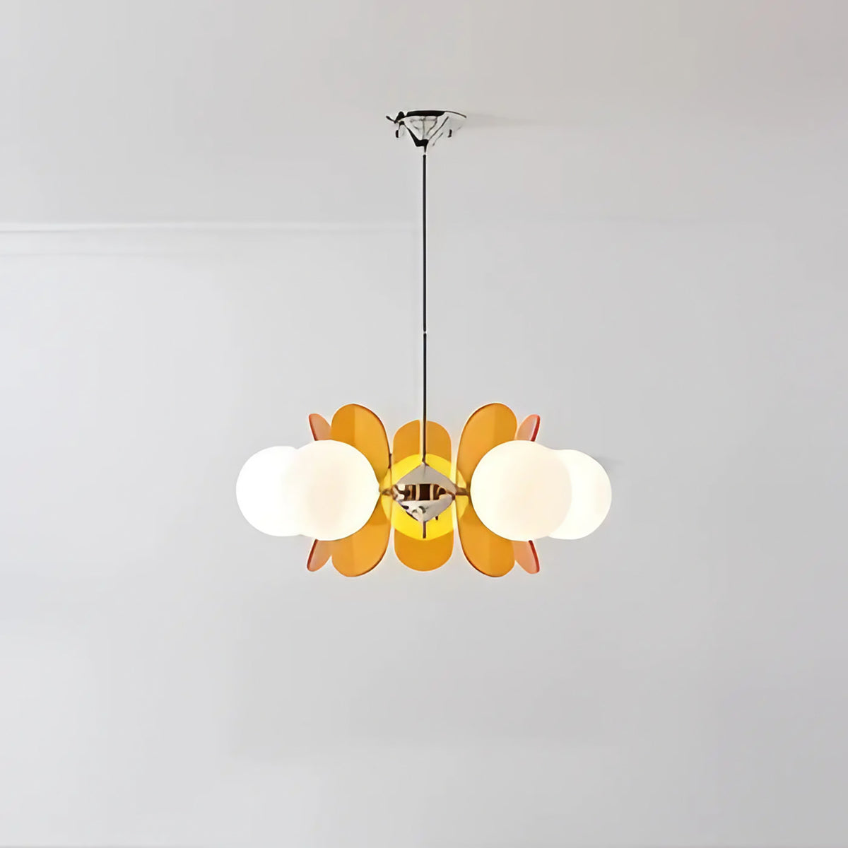 Suspension à globes opalins et panneaux ambrés, quatre tailles, orange