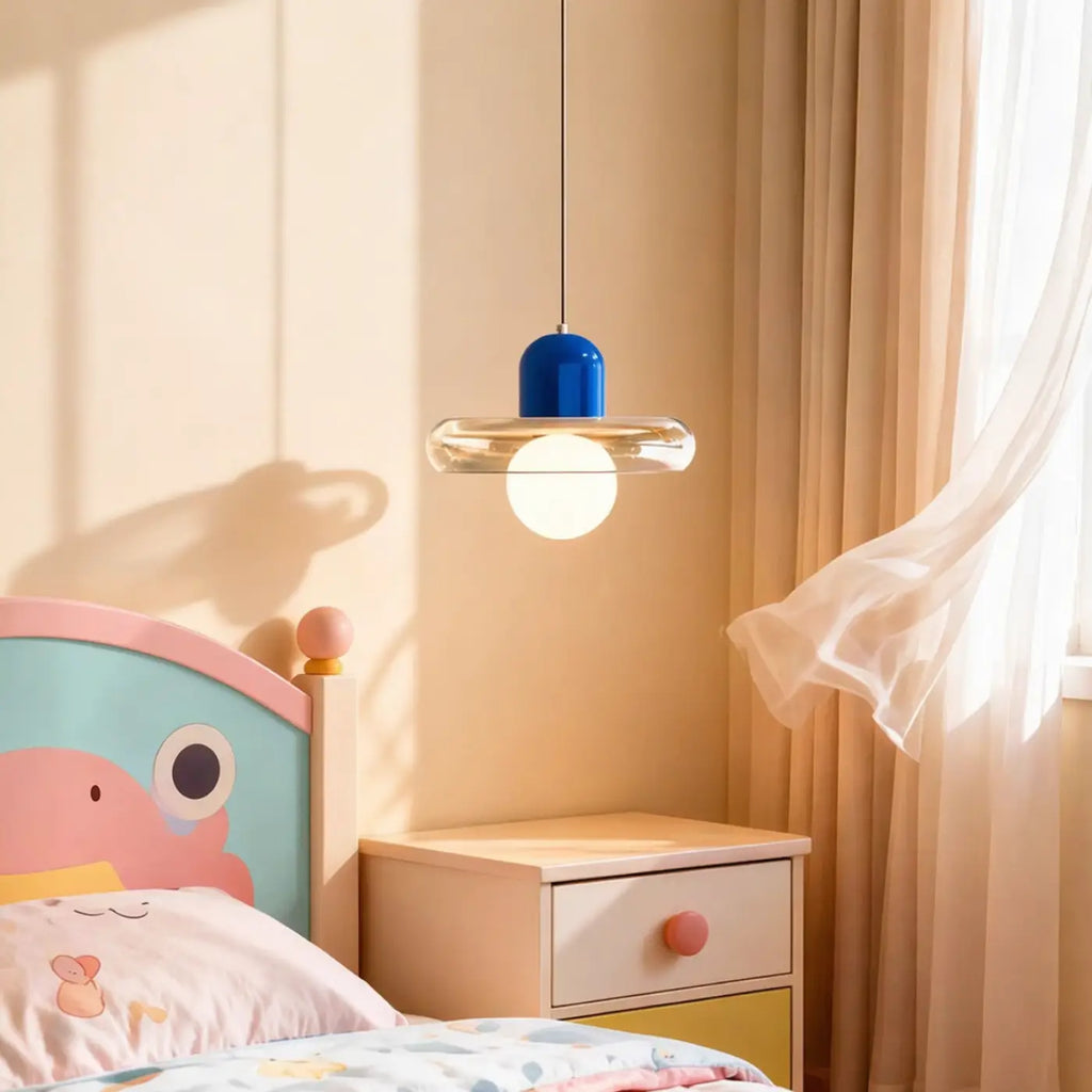 Suspension colorée pour une déco moderne, bleue ou rouge, bleu