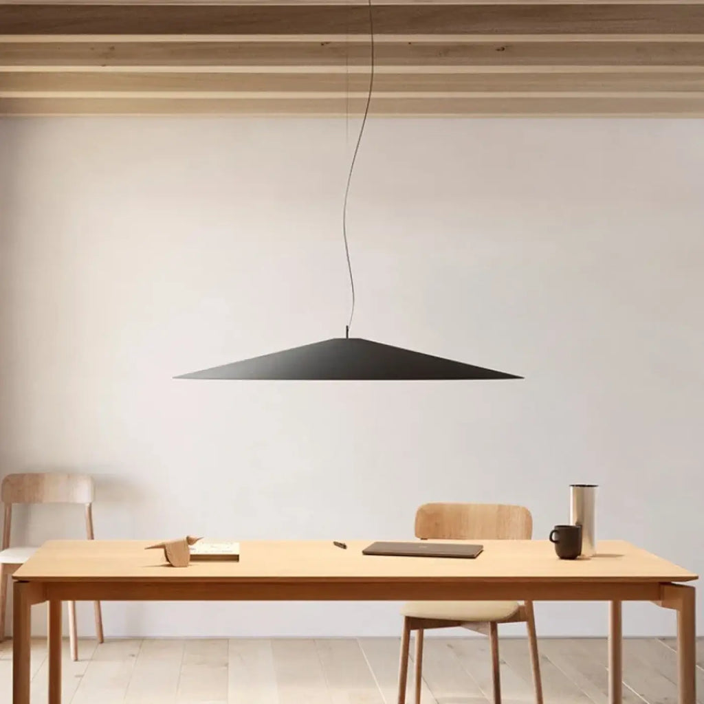 Suspension linéaire sobre, noire ou blanche, lumière au choix, noir