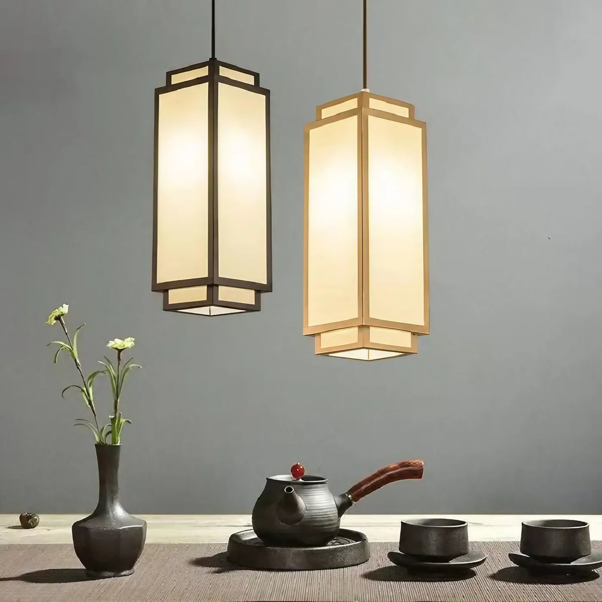 Suspension d'inspiration asiatique, base en marbre, noir ou doré