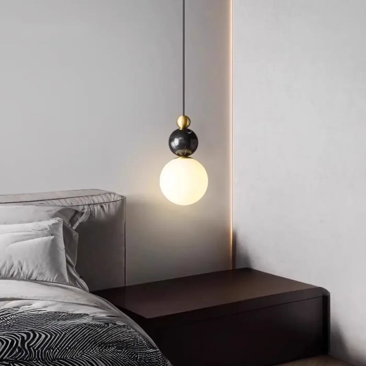 Suspension design à globe lumineux, noir ou vert