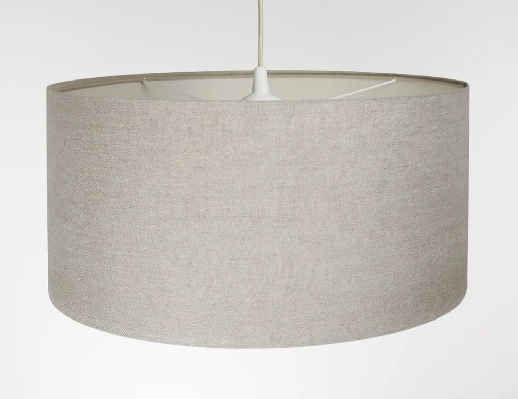 Suspension textile beige, lignes épurées, tailles S, M et L