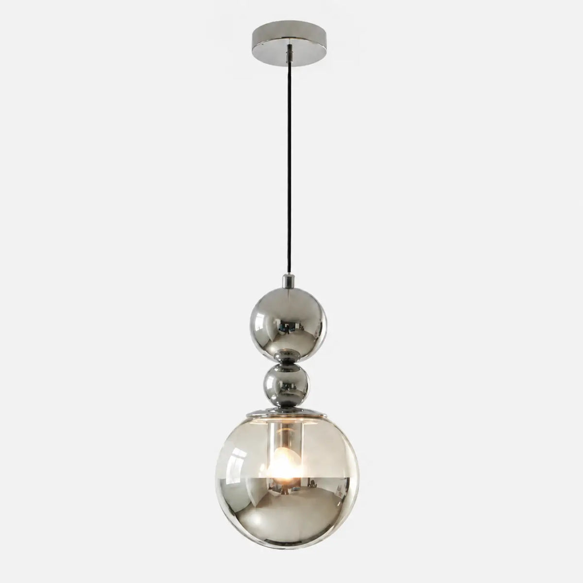 Suspension à sphères chromées et globe en verre opalin, gris