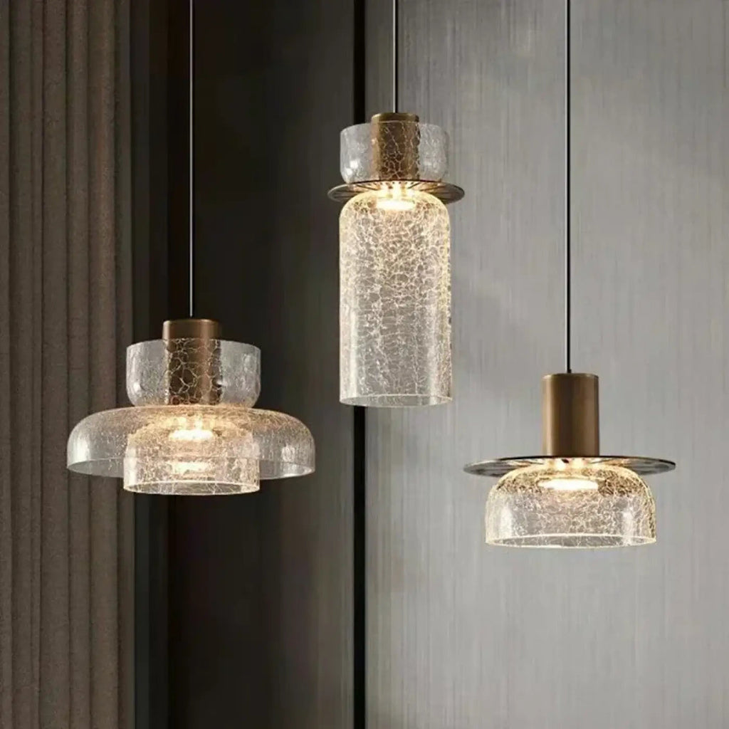Suspension design, verre en relief et monture dorée, 3 modèles