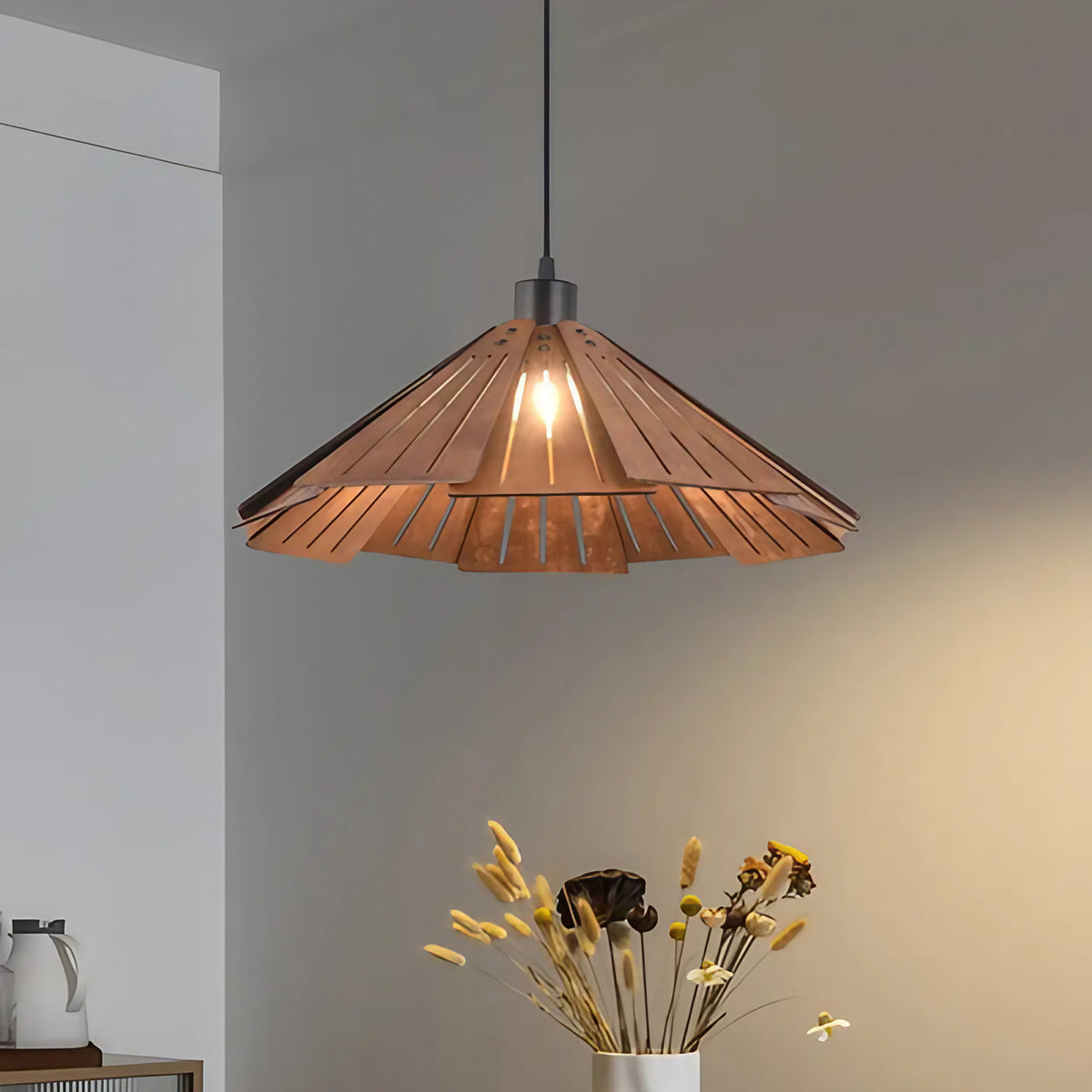 Suspension épurée en bois naturel, marron ou beige, marron