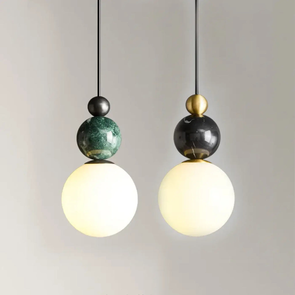 Suspension design à globe lumineux, noir ou vert