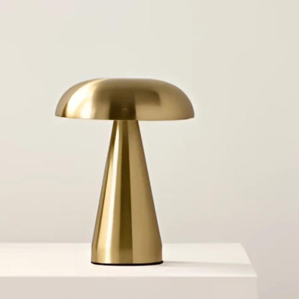 Lampe de table en métal brossé à abat-jour arrondi, quatre coloris, doré
