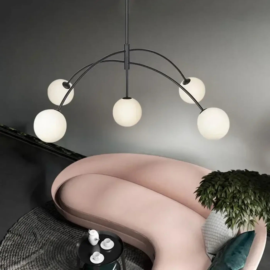 Suspension minimaliste à boules en verre transparent