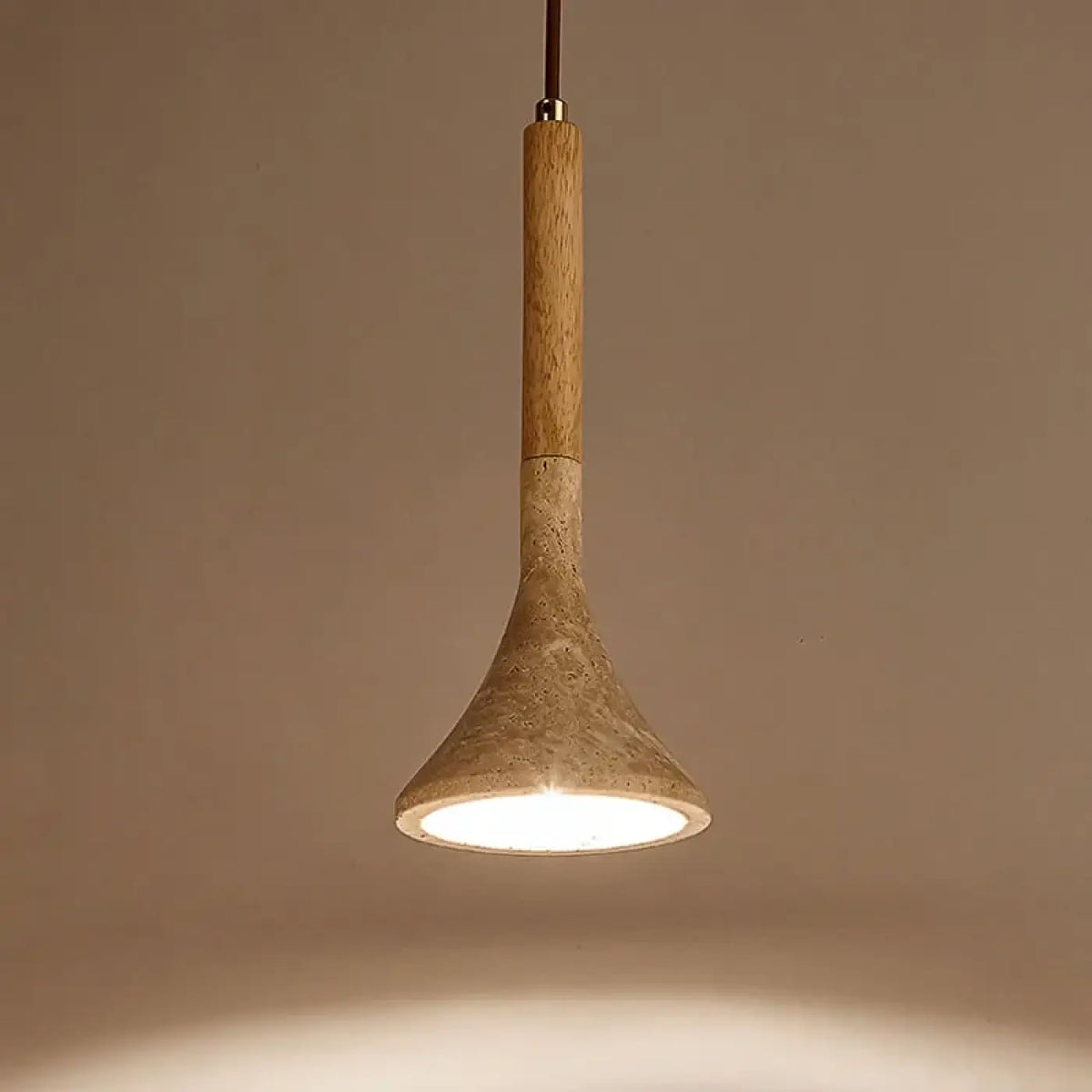 Suspension moderne en bois et pierre, coloris marron ou beige, beige