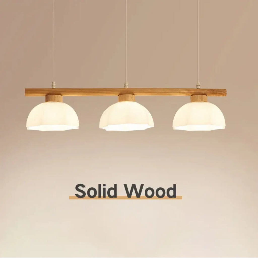 Suspension design en bois naturel et verre translucide