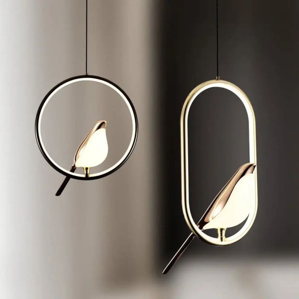 Suspension design oiseau dans un halo lumineux, ronde ou ovale