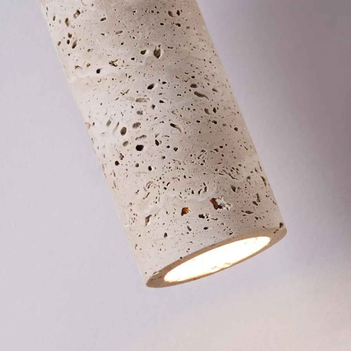 Suspension design en pierre naturelle et bois, marron ou beige