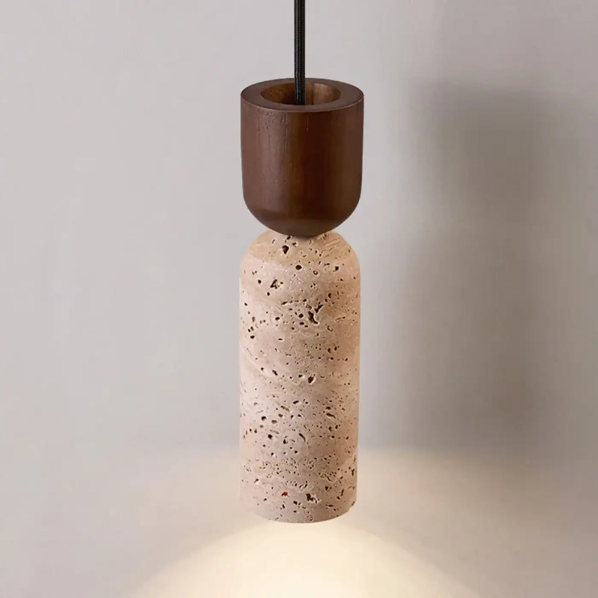 Suspension design en pierre naturelle et bois, marron ou beige, beige
