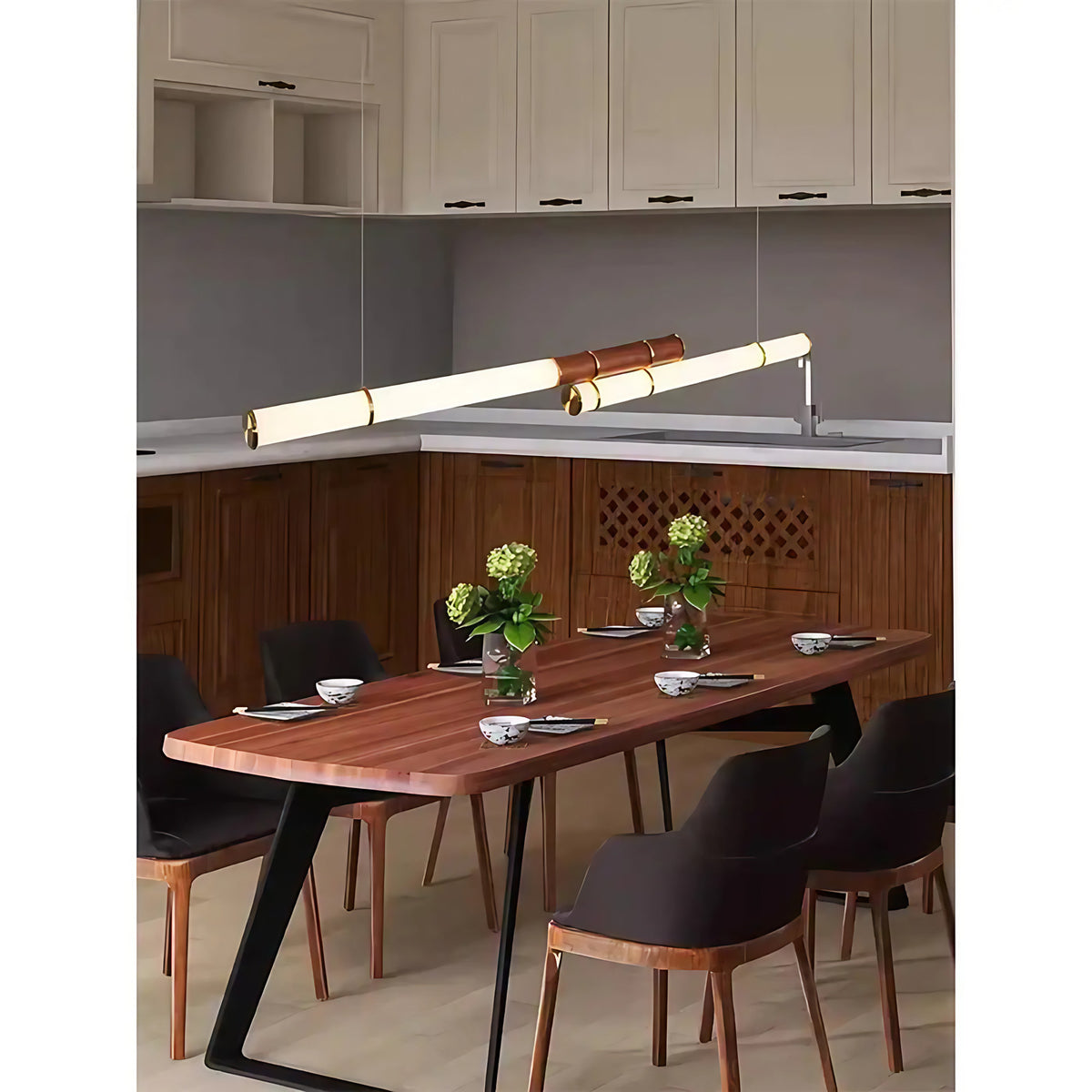 Suspension rectiligne au design minimaliste, tailles S et M