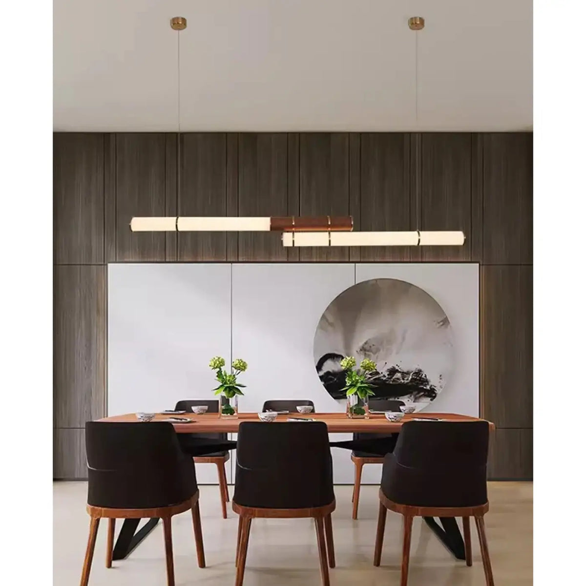 Suspension rectiligne au design minimaliste, tailles S et M