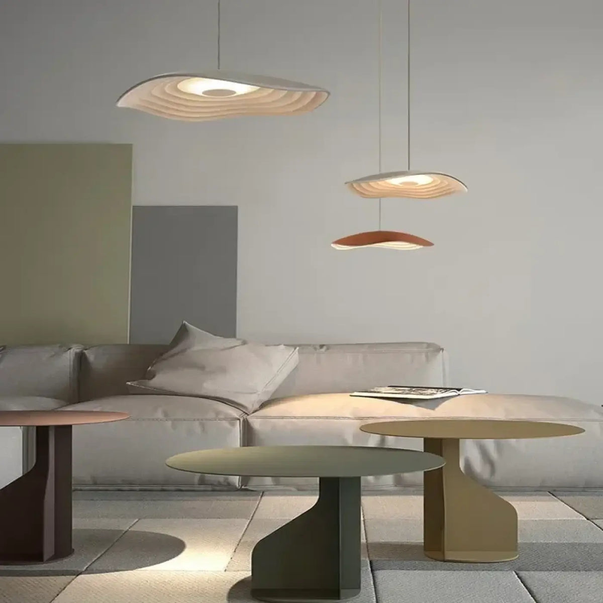 Suspension sculpturale effet bois, quatre coloris