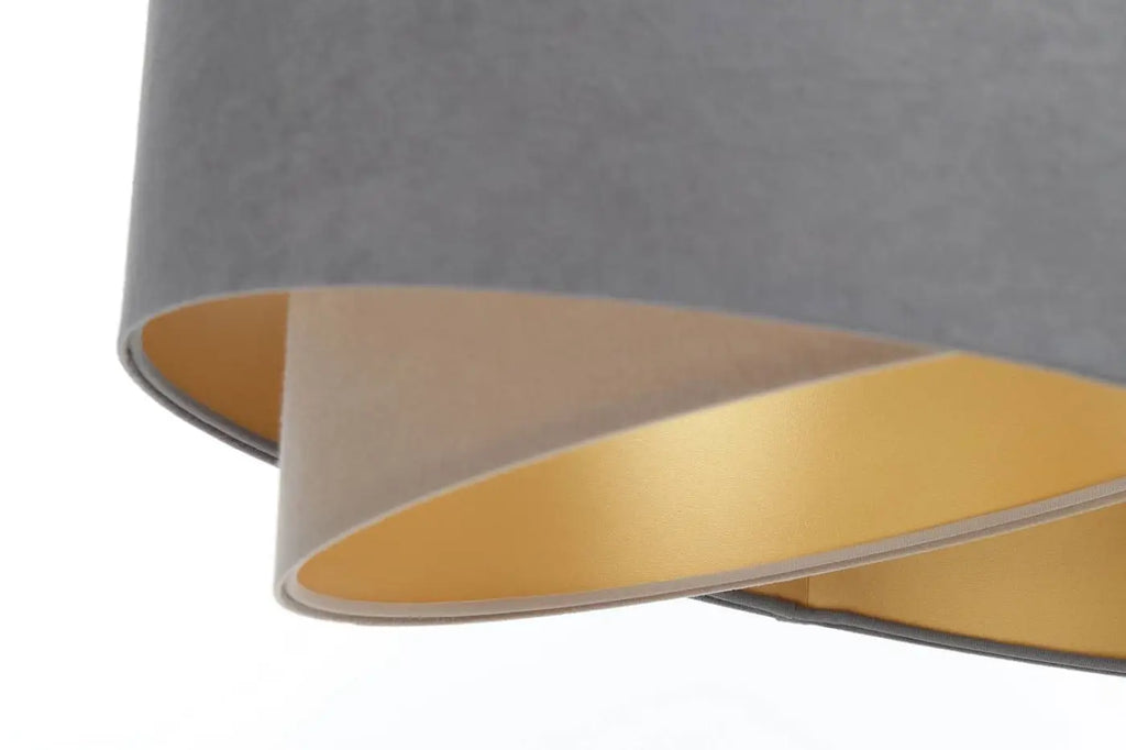 Suspension en tissu gris et beige arrondie, reflets dorés dedans