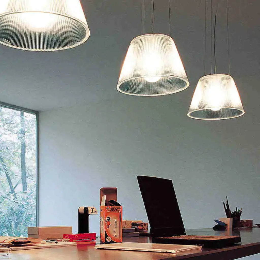 Suspension transparente contemporaine, tailles S et M