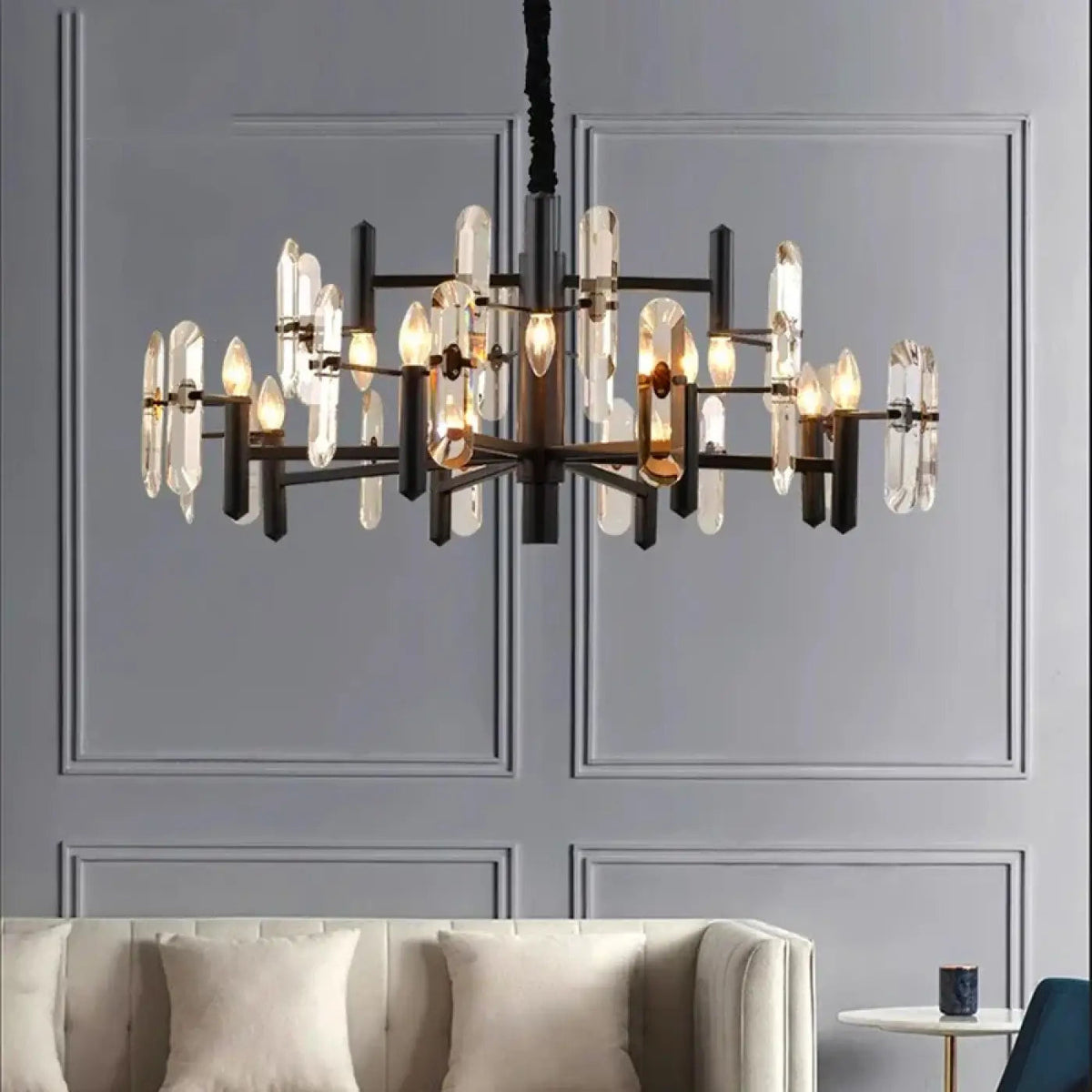 Suspension design noire ou dorée, trois tailles, lumière au choix