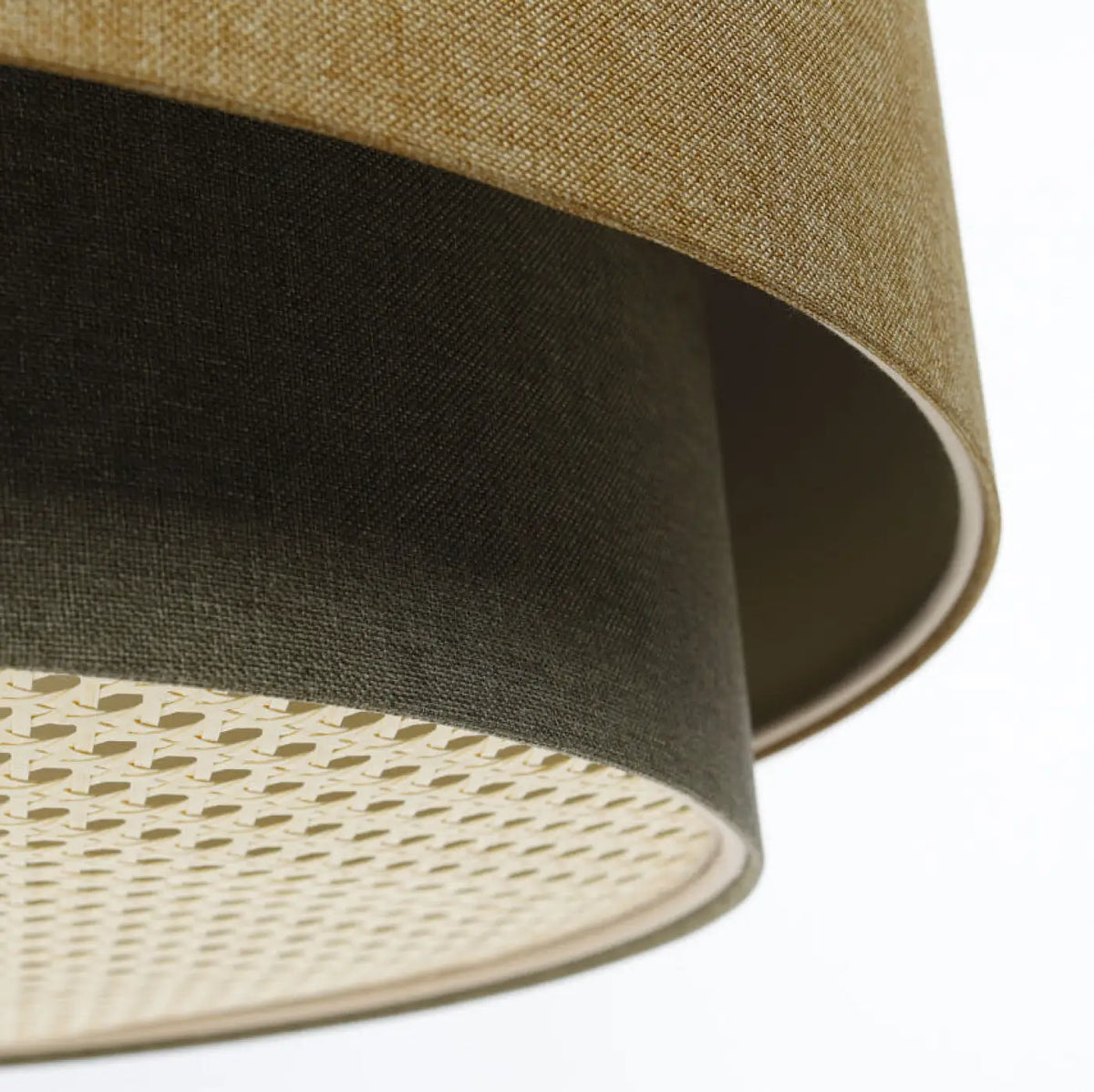 Suspension en tissu écru avec diffuseur en rotin, tailles S, M, L