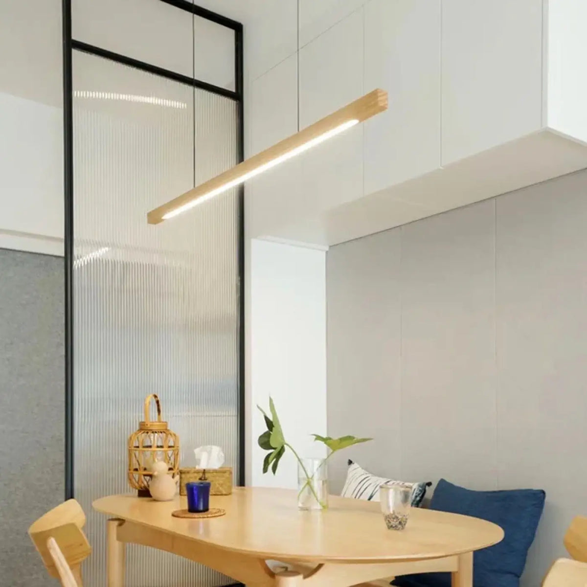 Suspension LED aspect bois clair ou foncé, trois tailles, beige