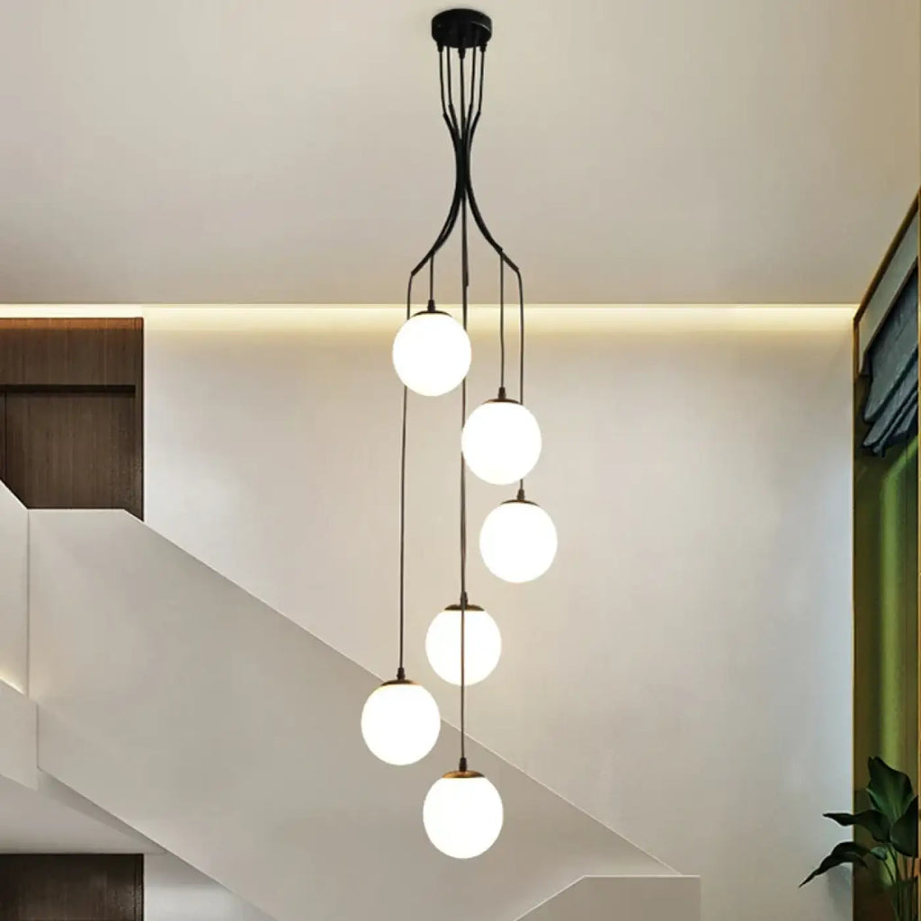 Suspension contemporaine, deux modèles, noir ou doré, S ou M
