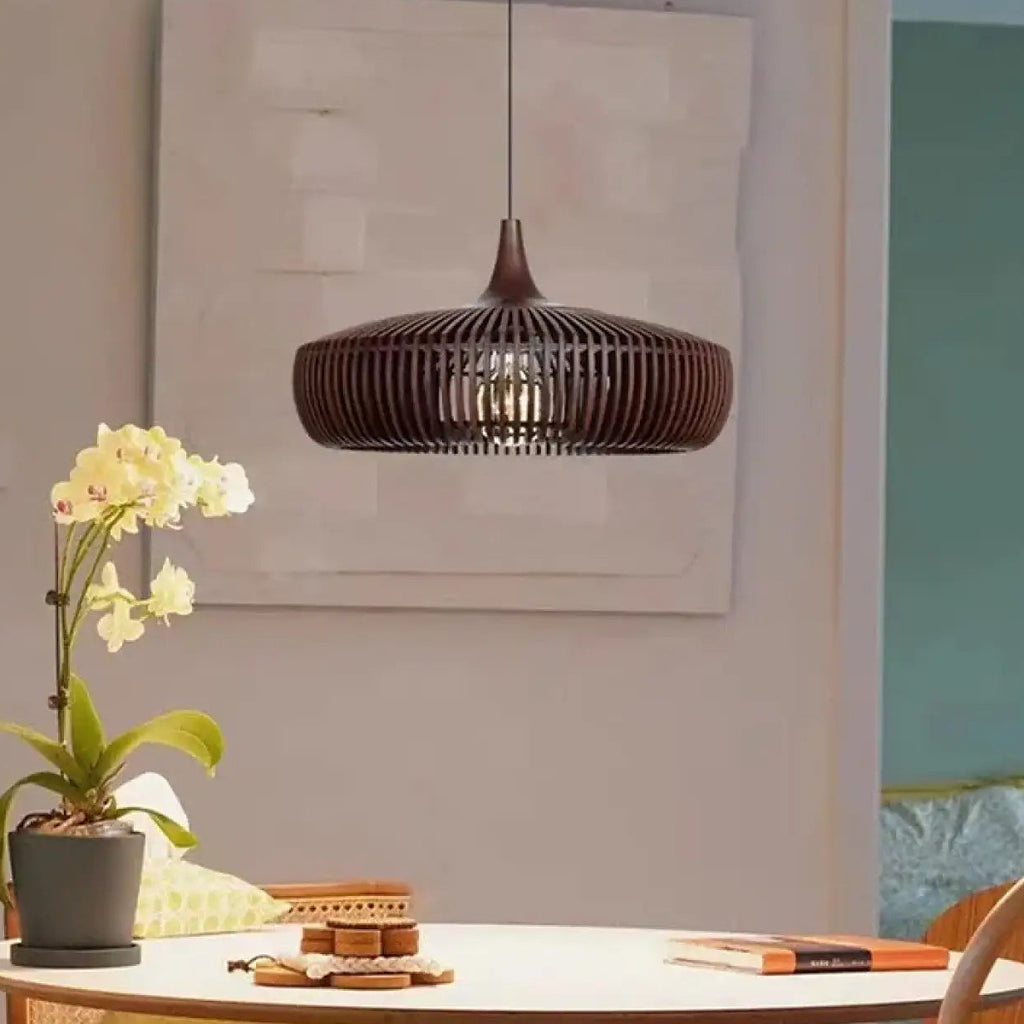 Suspension en bois nervuré japandi, marron ou beige