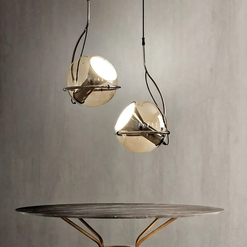 Suspension boule en verre marron avec spot LED argenté