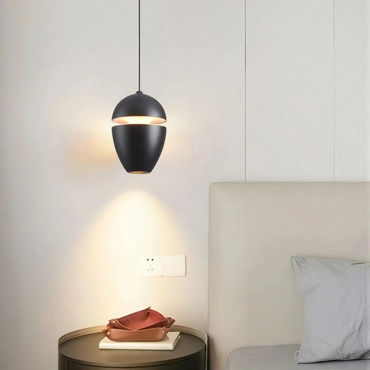 Suspension capsule moderne, cinq coloris