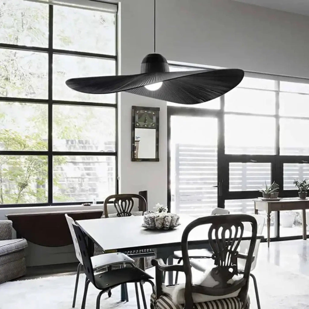 Suspension en forme de chapeau, noir ou blanc
