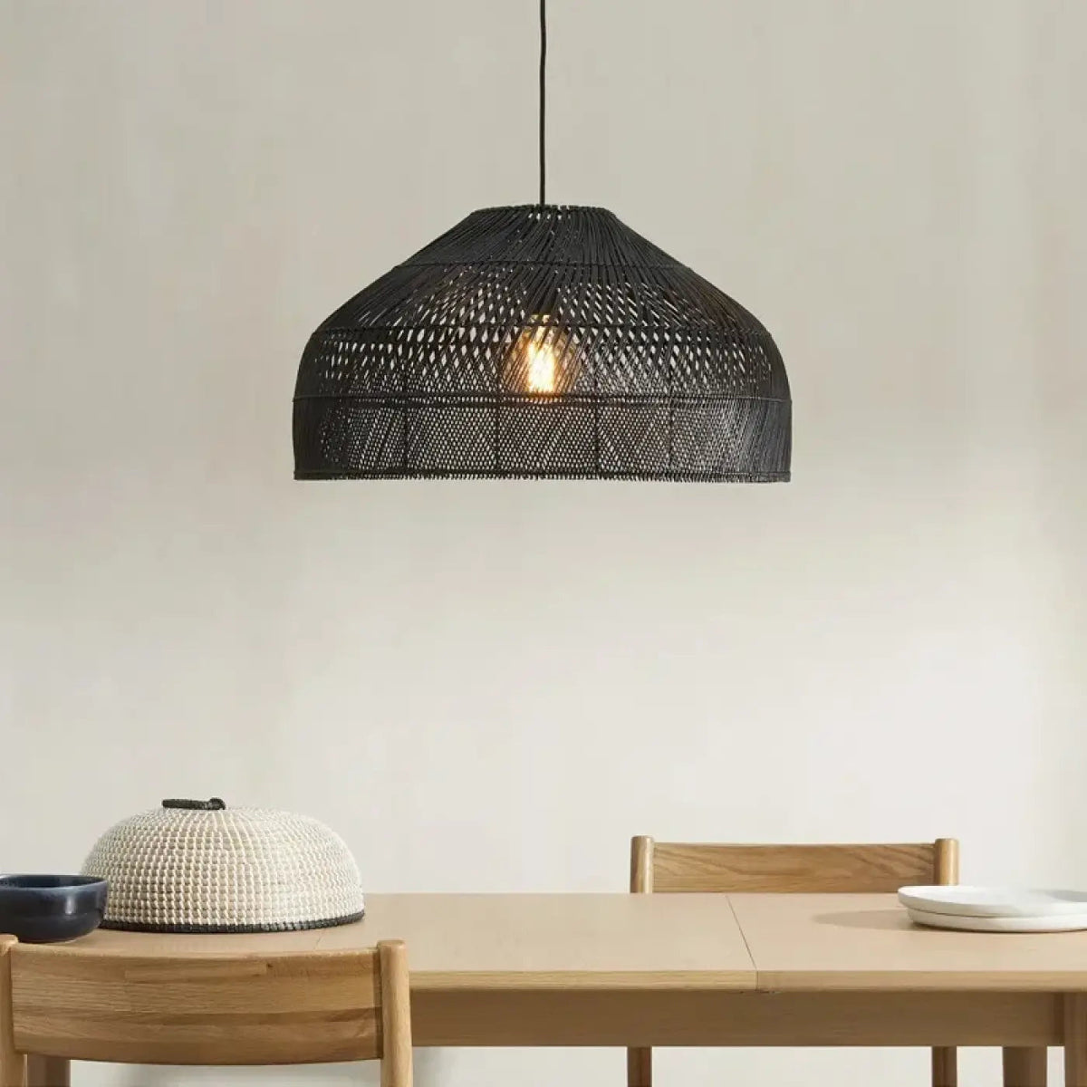 Suspension en rotin beige ou noir pour la cuisine, noir