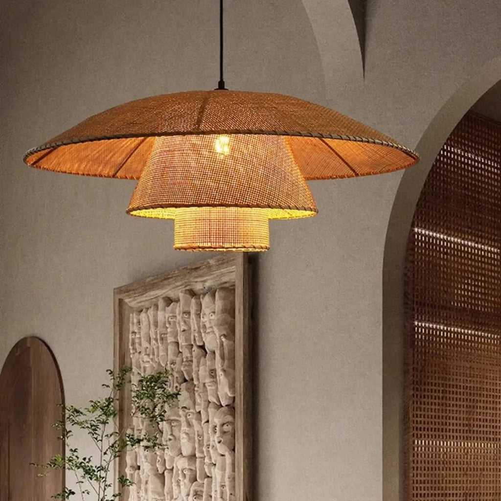 Suspension en rotin tressé, tailles S ou M, quatre choix de lumière