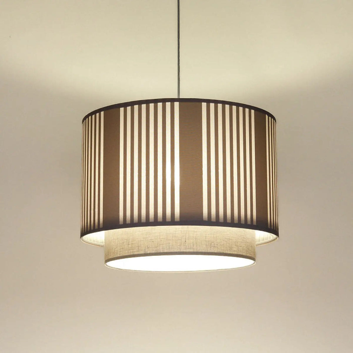 Suspension en tissu beige et écru, trois tailles S, M et L