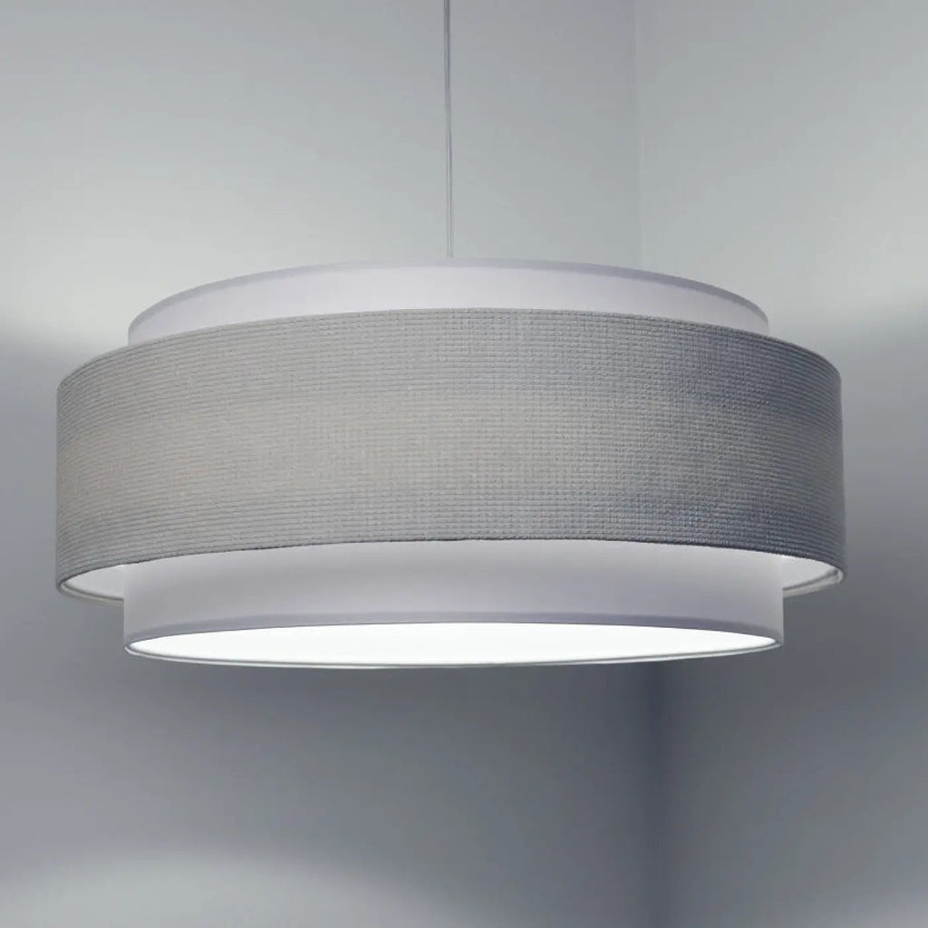 Suspension en tissu blanc et crème, style sobre