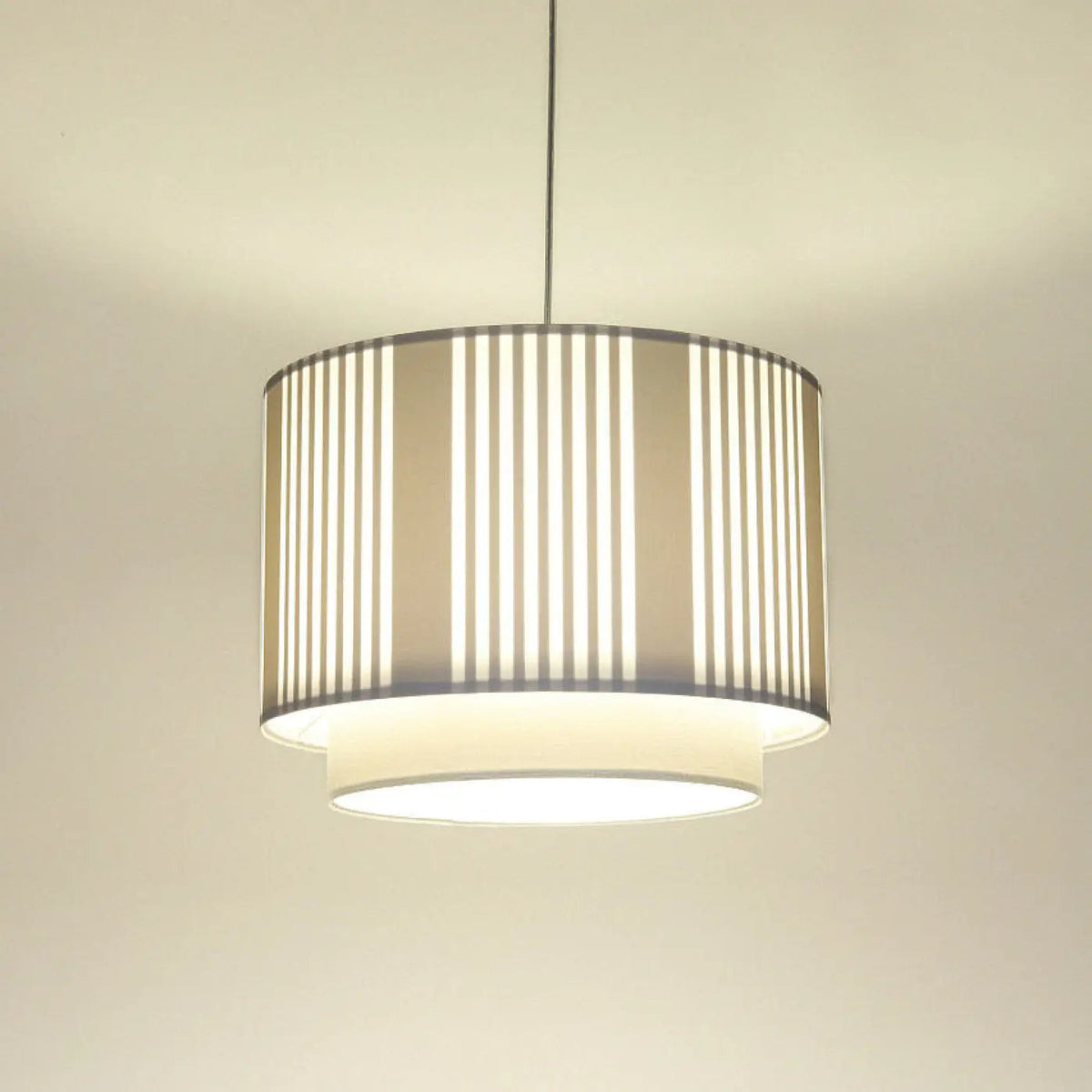 Suspension en tissu blanc et gris, tailles S, M et L