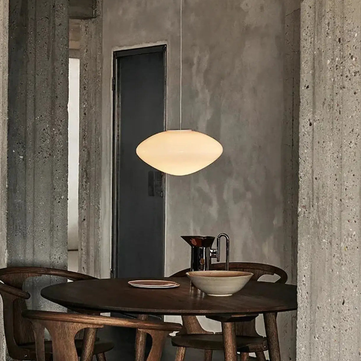 Suspension en verre opale au design contemporain, tailles S et M