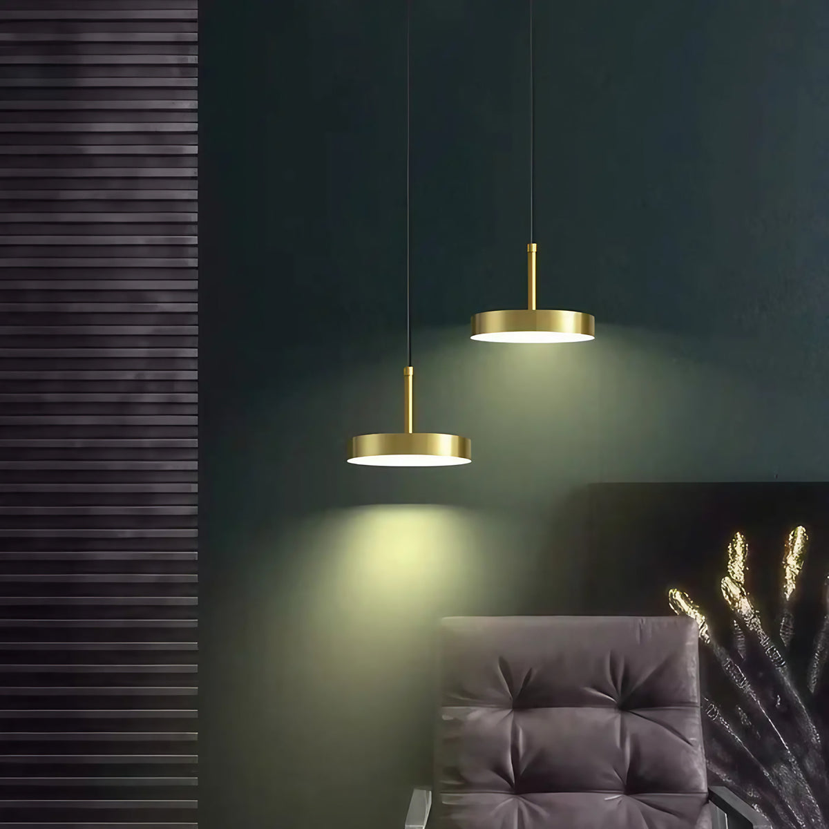 Suspension épurée pour chambre, dorée ou noire