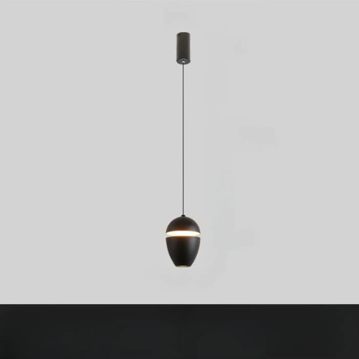 Suspension capsule moderne, cinq coloris, noir
