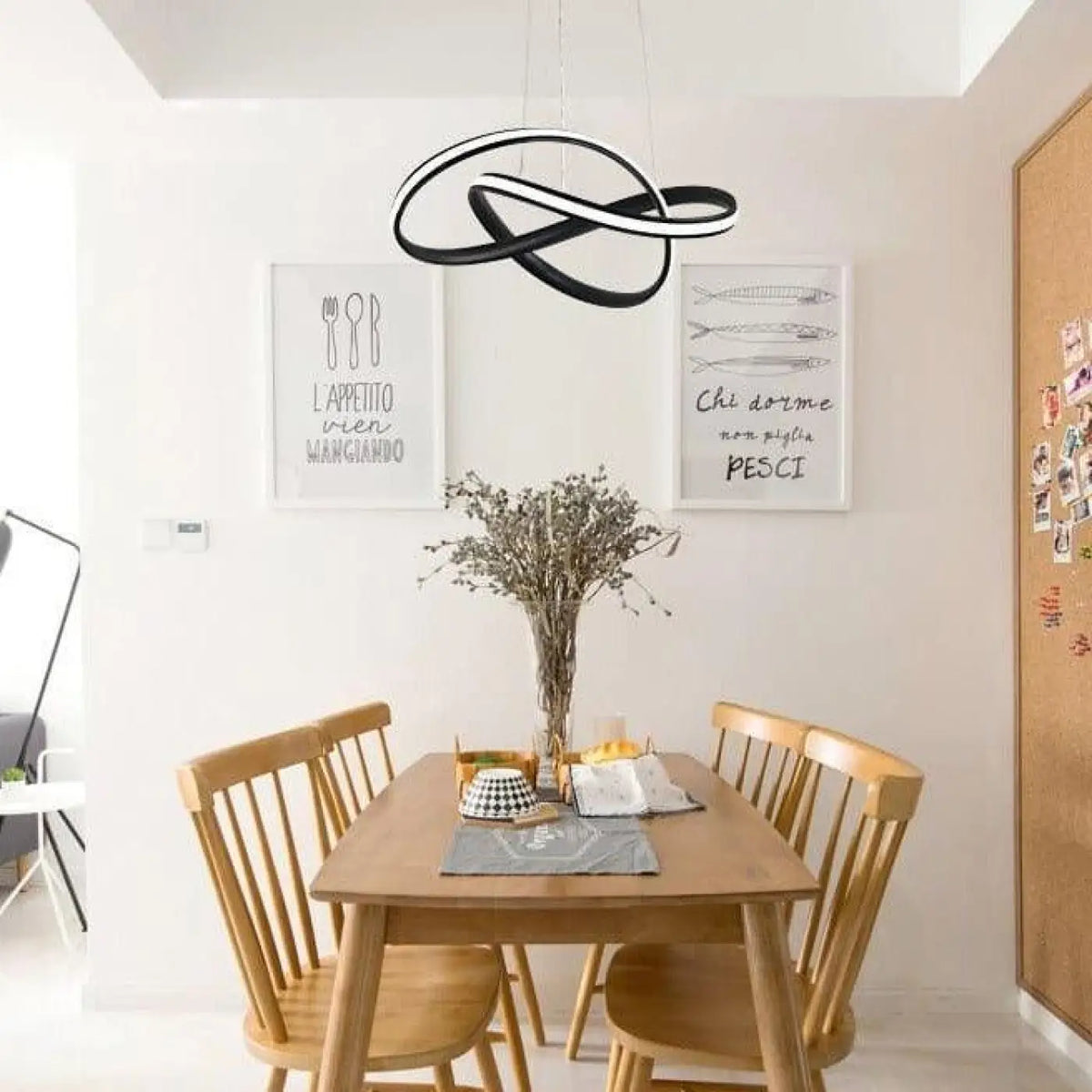 Luminaire suspendu noir ou doré pour plafond haut