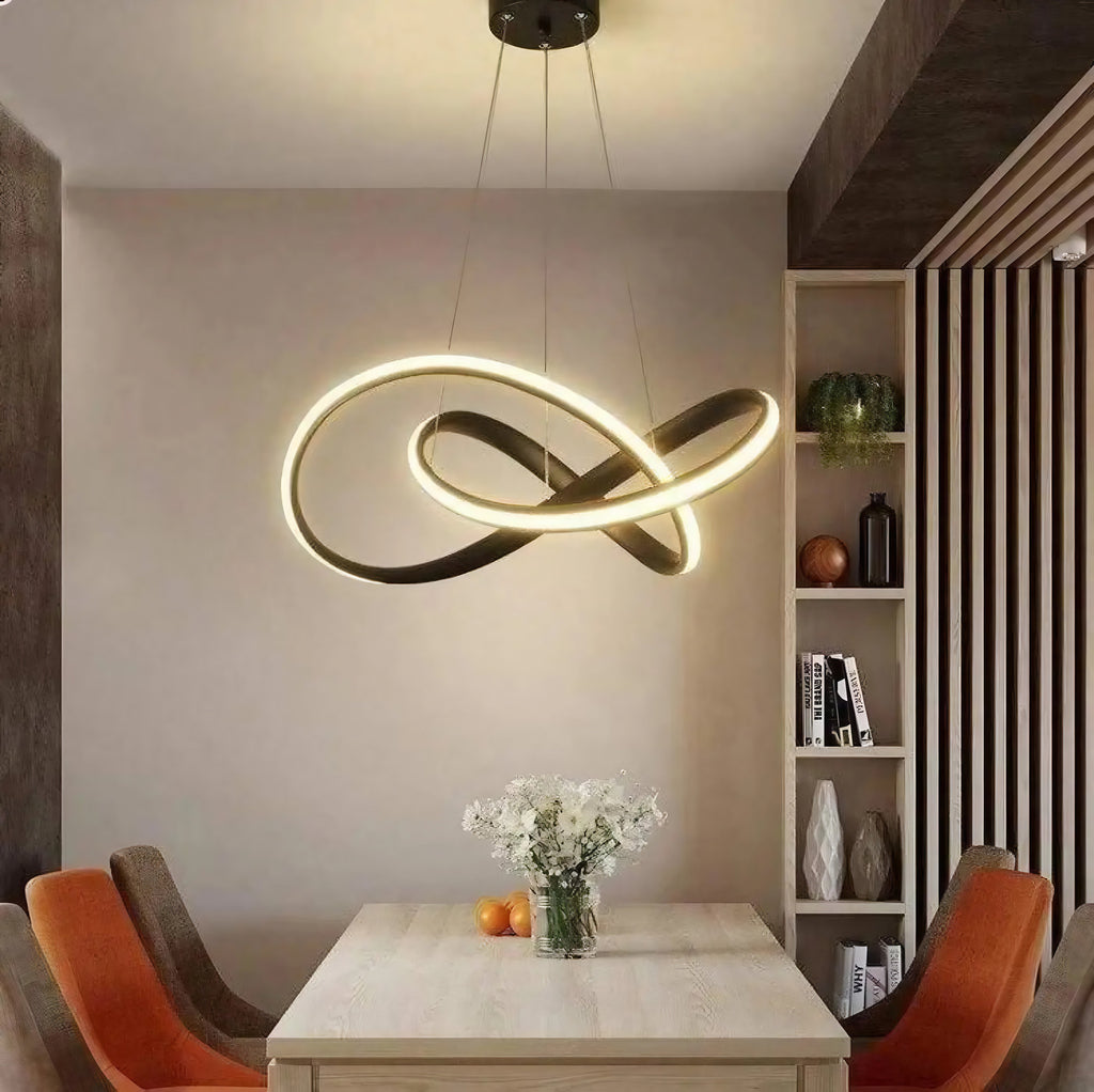Luminaire suspendu noir ou doré pour plafond haut