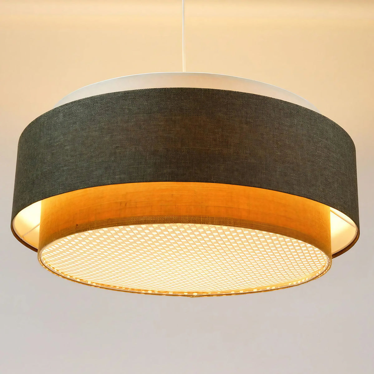 Suspension luminaire beige, graphite et écru, style moderne