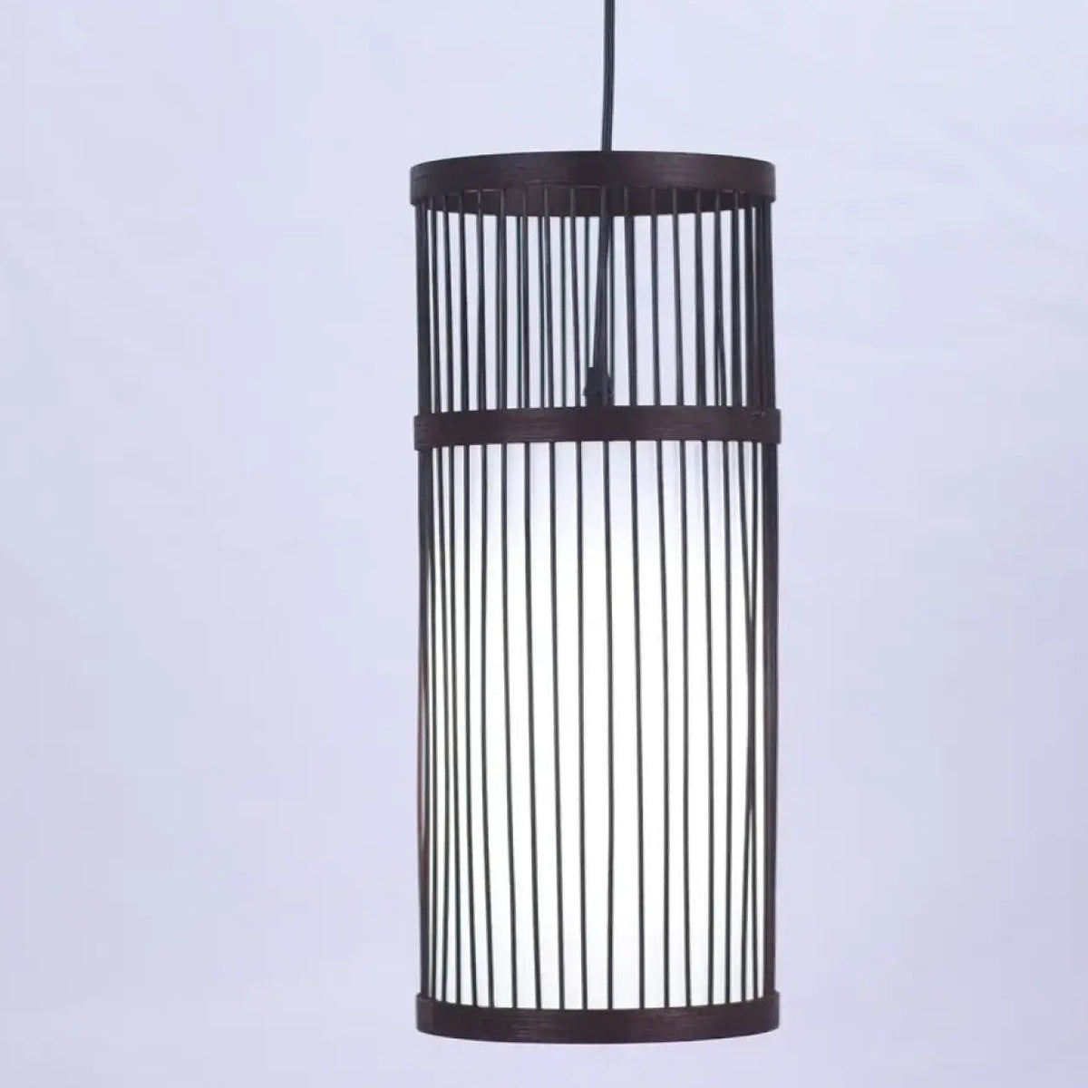 Suspension lanterne en lattes de bois, style japandi